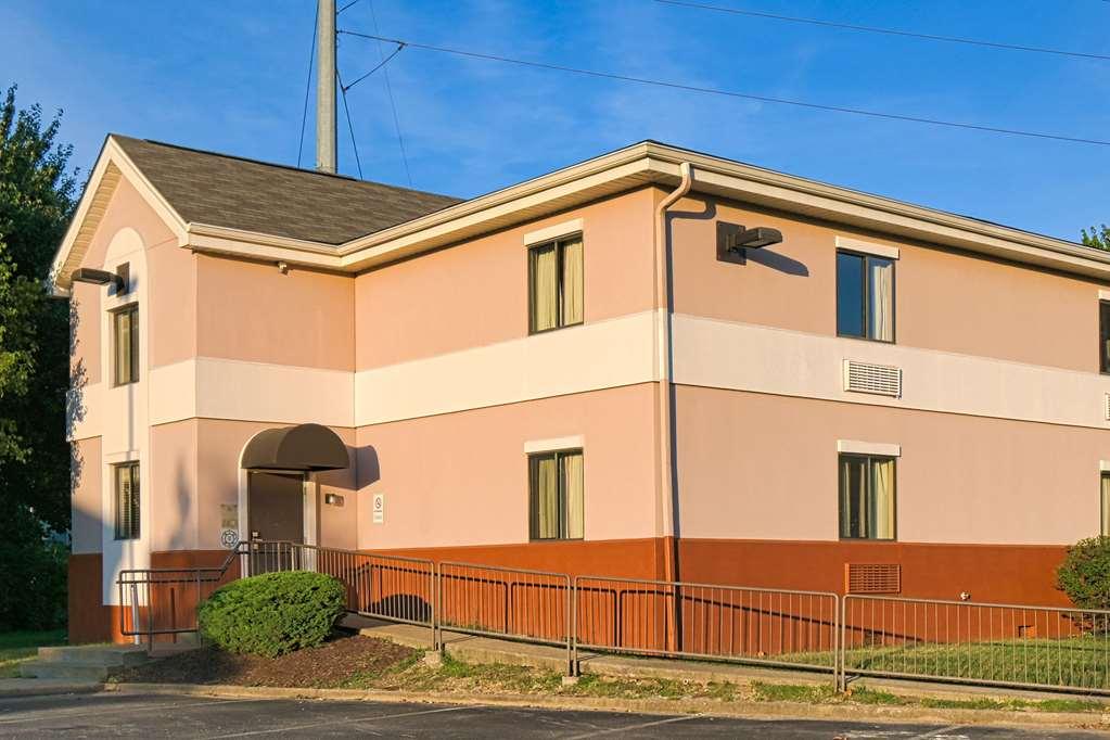 Suburban Studios Louisville East 외부 사진