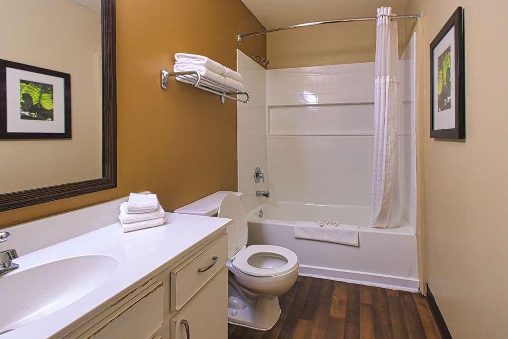 Suburban Studios Louisville East 객실 사진