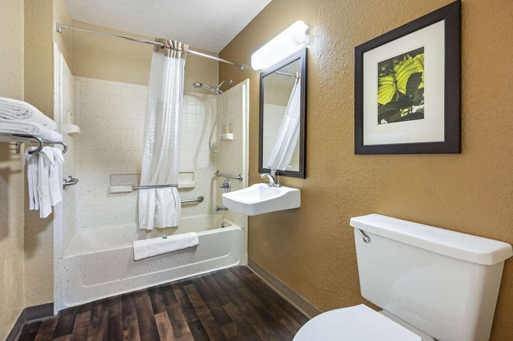 Suburban Studios Louisville East 객실 사진